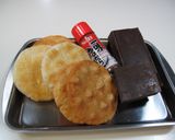 チョコクランチ　～お煎餅で一味のピリッ～作り方1写真