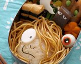 キャラ弁＊焼きそばでゲゲゲの鬼太郎作り方4写真