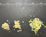 レンジで簡単！豆苗の豚肉巻き香味ソース作り方1写真