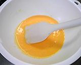 ストロベリーチョコとチーズのブッセ♡作り方2写真