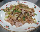 長ネギと豚肉の味噌炒め作り方1写真