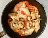 豚バラ肉とパプリカと豆苗の中華炒め作り方5写真