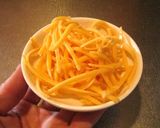 水の代わりにチェダーチーズで作るうどん麺作り方2写真