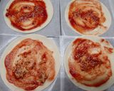 超簡単！♬ホットプレートで餃子の皮ピザ♬作り方2写真