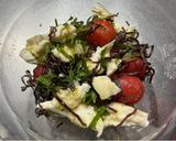 旨味！モッツァレラチーズとトマトの塩昆布和え作り方3写真