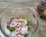 簡単☆きゅうりとサラダチキンのごまドレ和え作り方3写真