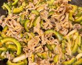 夏バテ知らず！ゴーヤと豚肉のピリ辛炒め作り方5写真