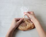 【ポリ袋で簡単】鶏むね肉ローストチキン風作り方4写真