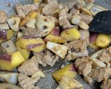 韓国風 豚肉、さつまいもとレンコン炒め作り方8写真