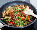【ひき肉とピーマンの中華風春雨炒め】戻し不要!作り方4写真
