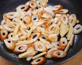 ちくわと蒟蒻とたけのこの♪うま辛きんぴら作り方3写真