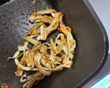 余った餃子の皮！クルトン風カリカリサラダ作り方3写真
