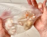 袋で🍙ふりふりおにぎり『桜えびとごま』作り方4写真