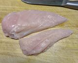【メイン】鶏むね肉の粉チーズハーブ揚げ焼き作り方1写真