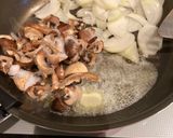 簡単！お洒落ビストロ風＊クリーム煮込みハンバーグ作り方5写真