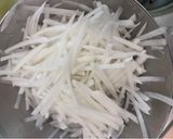ホタテ缶と大根のサラダ作り方1写真