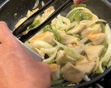 鶏肉とスナップエンドウのしょうが炒め作り方10写真