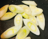 惣菜/豚三枚肉と長ネギの和風パスタ作り方1写真