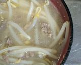 簡単★晩御飯！挽肉ともやしのお味噌汁作り方5写真