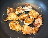 【簡単夕食】柔らか鶏胸肉と白菜の旨辛炒め作り方3写真