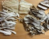 市販の1人鍋の素で！ズボラなスープパスタ作り方4写真