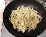 【簡単美味！】ズボラじゃがいもピザ作り方2写真