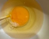 卵１個でふんわり。だし巻き卵作り方1写真