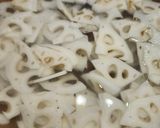 ピリ辛れんこんサラダ作り方1写真