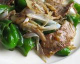 豚肩ロース肉とピーマンのにんにく味噌炒め作り方8写真