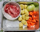 我が家の定番、簡単、肉じゃが！！作り方1写真