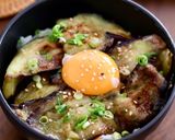 簡単!なすの甘辛バター丼作り方3写真