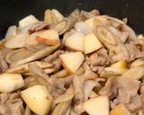 簡単時短夕食☆林檎救済♪箸進む豚ごぼう林檎甘辛煮作り方4写真