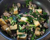厚揚げでかさまし!ひき肉とニラの中華炒め作り方5写真