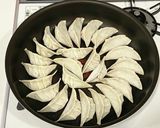 合い挽き肉とネギで作る☆簡単羽根突き餃子作り方2写真