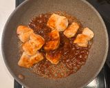 ご飯が止まらない！鶏むね肉の梅にんにくソテー作り方5写真