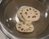 簡単!冷凍れんこんと里芋のマスタードマヨ和え作り方2写真