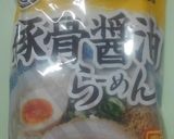 キャンプ飯②ハムエッグ豚骨ラーメン作り方2写真
