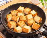 豚肉と厚揚げのキムチピーマン炒め作り方2写真