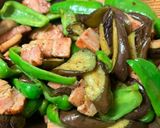夏野菜とベーコンのほんのりカレー炒め😻作り方4写真