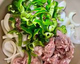 簡単！玉ねぎとピーマンと豚こまの味噌炒め作り方9写真