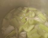 大きなキュウリと鶏の味噌煮作り方4写真