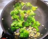 (10分できるブロッコリーのニンニク炒め作り方3写真