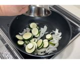 鶏もも肉とズッキーニのマヨみそ炒め★動画あり★作り方9写真