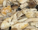 マヨ味ささみと法蓮草、しめじのコク旨炒め作り方7写真