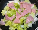 白菜とハムのニラ卵塩こうじ炒め♪作り方2写真