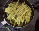 灰汁抜き、ふきじゃがいも油揚げの味噌汁作り方3写真