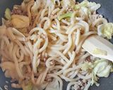 豚ひき肉とキャベツと卵の焼きうどん作り方6写真