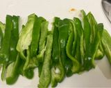 豚肉とピーマンの味噌炒め作り方1写真