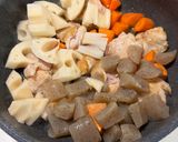 味付けカンタン！手羽トロで筑前煮みたいな煮物作り方3写真
