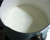 我が家の伝統☆とろとろ牛乳作り方1写真